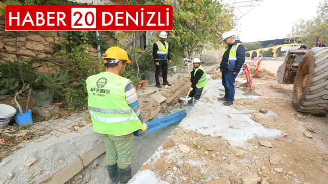 Bekilli’de ömrünü dolduran içme suyu hatları yenileniyor