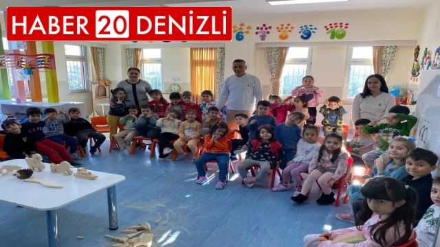 Minikler en doğal oyuncakların yapımını öğrendi