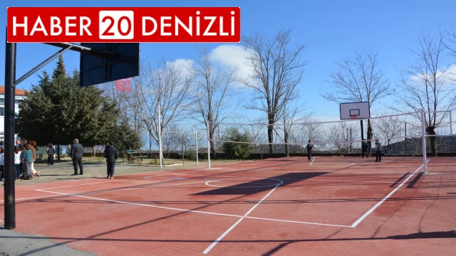 Babadağ Belediyesi, Mollaahmetler Mahallesine spor sahası kazandırdı