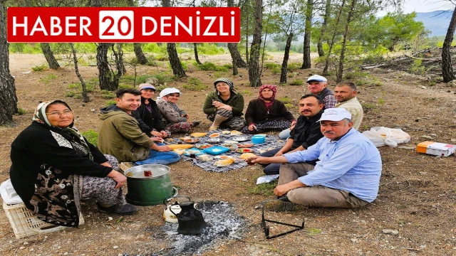 Belediyede başkan, tarlada çiftçi