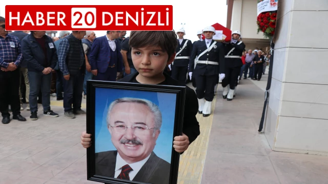 Eski Devlet Bakanı Kocabatmaz törenle son yolculuğuna uğurlandı