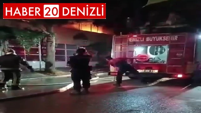 Yeşilyuva Sanayi Sitesinde çıkan yangında 4 ayakkabı atölyesi küle döndü