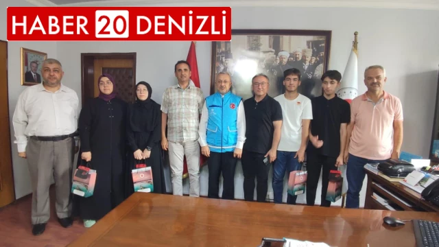 Denizli Müftülüğü üniversite sınavında derece yapan öğrencileri ödüllendirdi