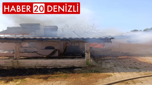 Denizli'de tek katlı ev küle döndü