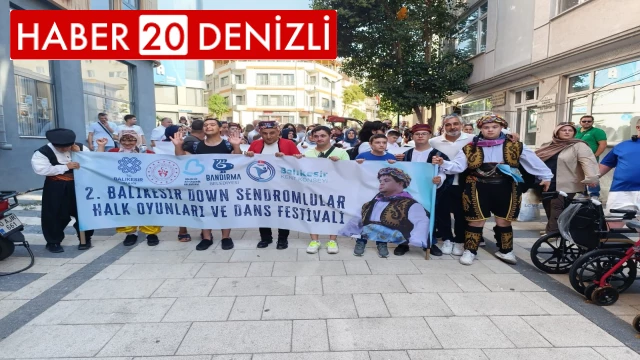 Denizli’nin Down sendromlu çocukları Bandırma festivaline renk kattı