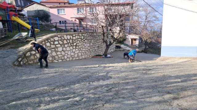 BABADAĞ’DA YOL İYİLEŞTİRME ÇALIŞMALARI SÜRÜYOR