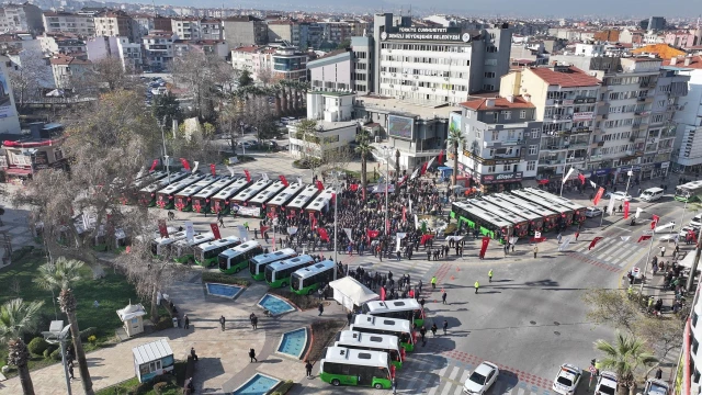 200 MİLYONLUK YENİ ARAÇLARI TANITAN BAŞKAN ÇAVUŞOĞLU'NDAN DENİZLİ'YE RAYLI SİSTEM MÜJDESİ