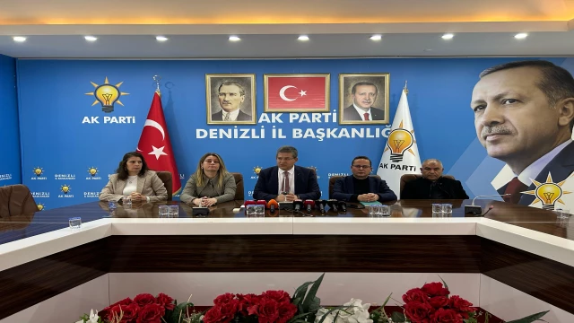 AK PARTİ 8. BÜYÜK OLAĞAN KONGRESİ ORTAK BASIN AÇIKLAMASI YAPTI