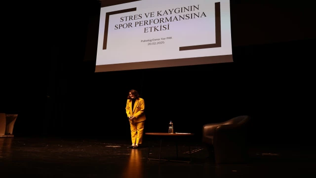 Denizli Büyükşehir Belediyesi sporcuların psikolojik gelişimi için konferans düzenledi
