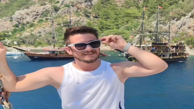 Kayganlaşan yolda kaza yapan genç sürücü hayatını kaybetti