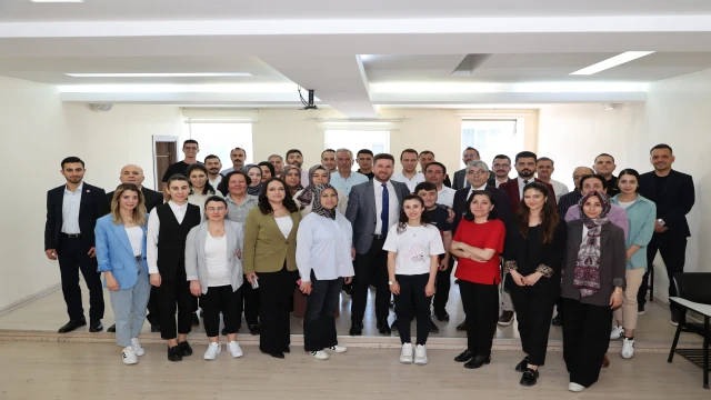Mesai arkadaşlarıyla bayramlaşan Başkan Tatık'tan birlik ve beraberlik vurgusu