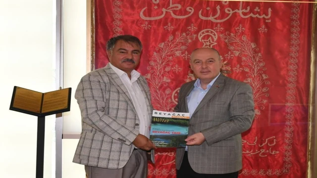 Başkan Pütün ‘Beyağaç Time' projelerini Vali Coşkun ve Çavuşoğlu'na anlattı
