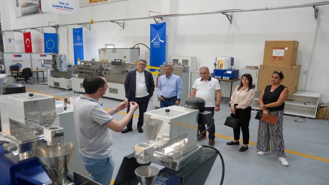 DSO 3. Meslek Komitesi üyeleri, Denizli Teknik Tekstil Merkezini ziyaret etti