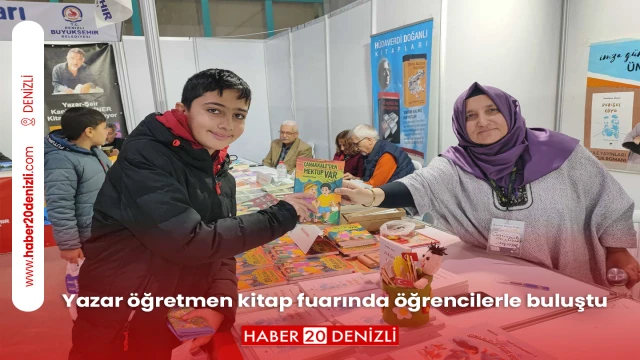 Yazar öğretmen kitap fuarında öğrencilerle buluştu
