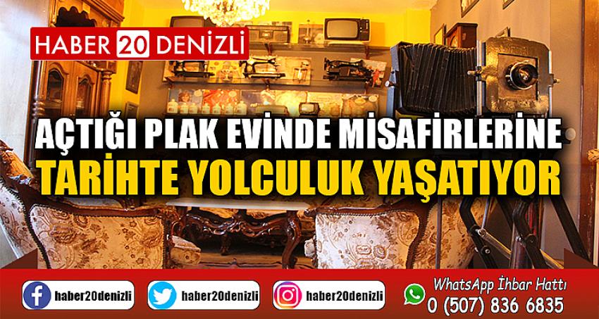 Açtığı plak evinde misafirlerine tarihte yolculuk yaşatıyor