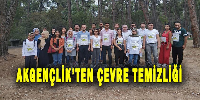 AKGENÇLİK'TEN ÇEVRE TEMİZLİĞİ 