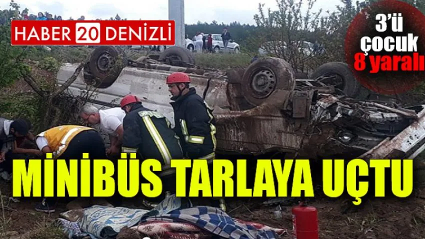 Minibüs Tarlaya Uçtu