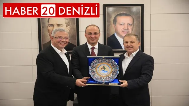 Pamukkale Belediyesi’nden Kızılay’a destek
