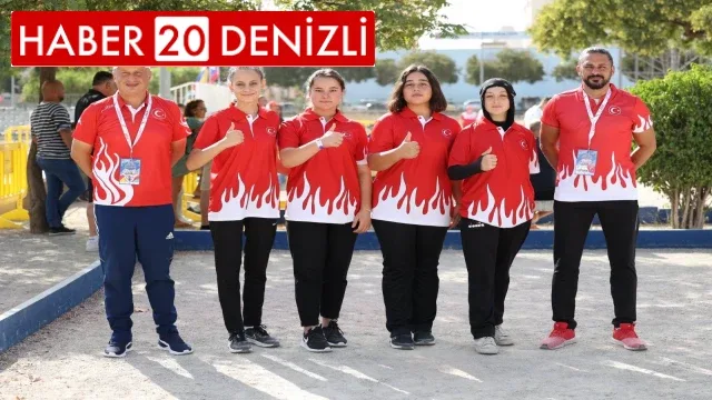 Avrupa şampiyonu genç kızlar çiçeklerle karşılandı