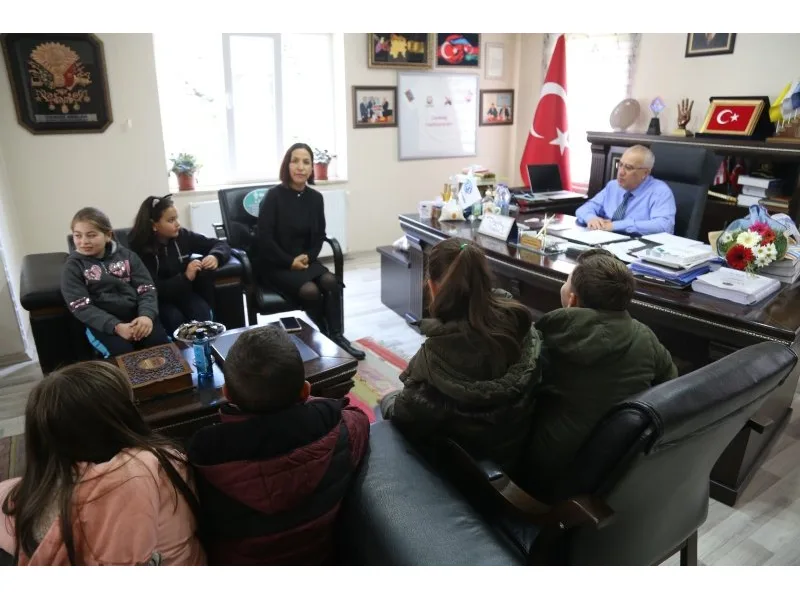 Başkan Arslan minik konuklarını ağırladı