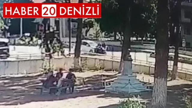 Elektrikli bisikletteki 2 kişinin yaralandığı kaza anının görüntüleri ortaya çıktı