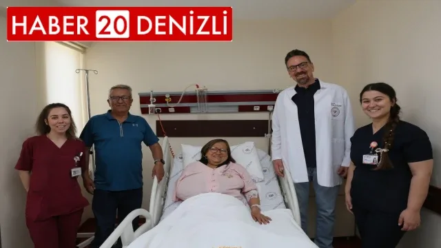 Kolombiyalı turist, travertenlerden kayarak omzunu kırdı