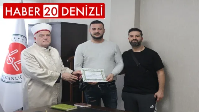 Barthelemy, 'Muhammed Mehdi' ismini alarak Müslüman oldu