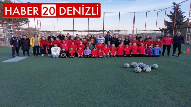 8 yaşındaki otizmli Ela'nın tek hayali yeşil sahada ter dökmek
