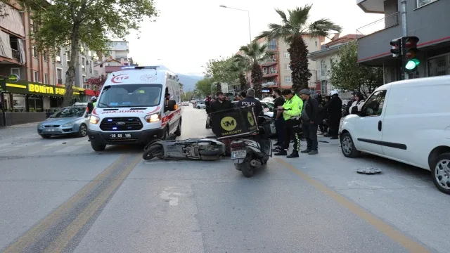 Yola fırlayan araç zincirleme kazaya sebep oldu