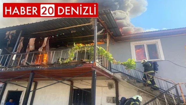 2 katlı ev alevlere teslim oldu