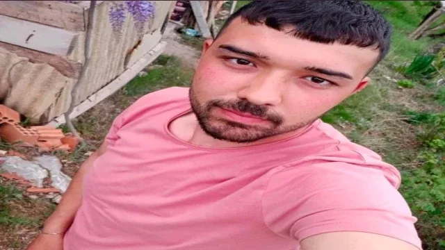 Kontrolden Çıkan Otomobil Ağaca Çarptıktan Sonra Şarampole Devrildi; 1 Ölü 3 Yaralı