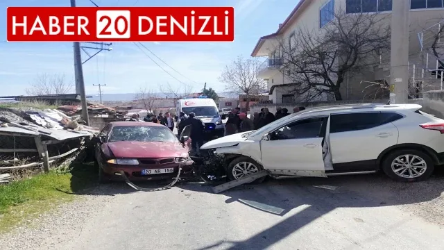 İki aracın kafa kafaya çarpıştığı kazada 2 kişi yaralandı
