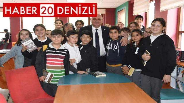 Buldan Belediyesinden İki Okula Daha Kitap Desteği