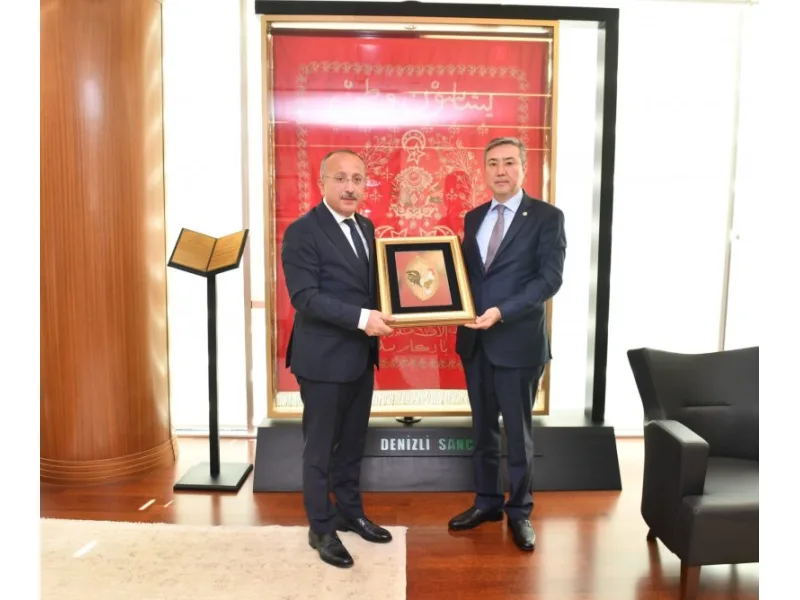 Kazakistan Cumhuriyeti Ankara Büyükelçisi Yerkebulan Sapıyev, Valimiz Ali Fuat Atik'i Makamında Ziyaret Etti