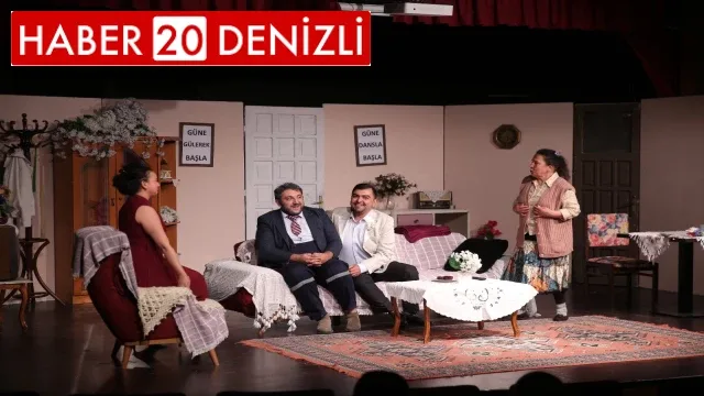 Merkezefendi Kent Tiyatrosu kaldığı yerden devam etti