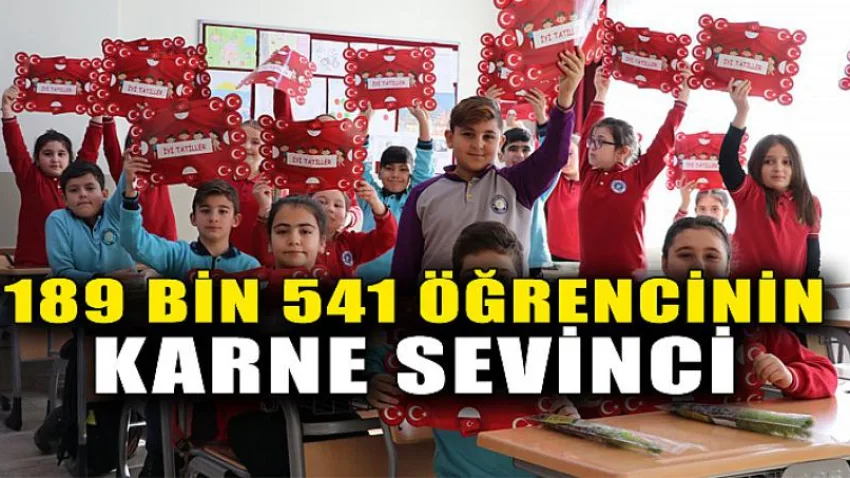 189 Bin 541 Öğrencinin Karne Sevinci