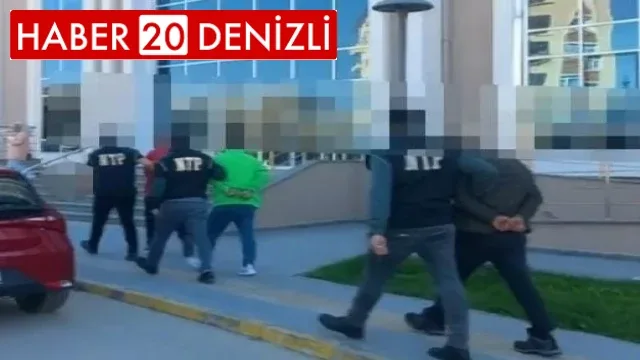 Çivril'de uyuşturucu tacirleri ve kaçakçılara yönelik operasyonda 13 şüpheli yakalandı