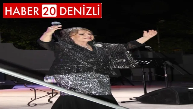 Ünlü Halk Müzisyeni Bedia Akartürk, Denizlililere unutulmaz gece yaşattı