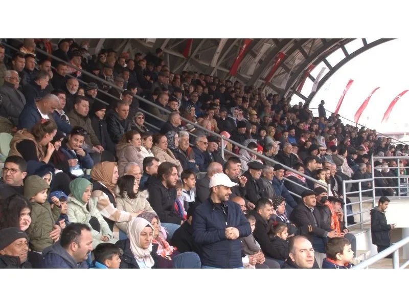Denizli’de 120 pehlivan deve güreşmeye başladı