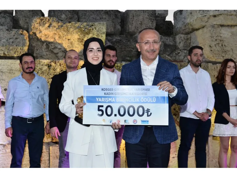 Başarılı Girişimciler Ödüllendirildi