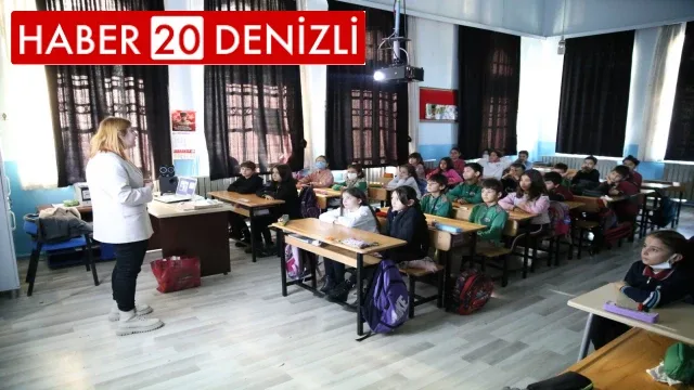 İlkokul öğrencilerine sıfır atık ve çevre eğitimi verildi