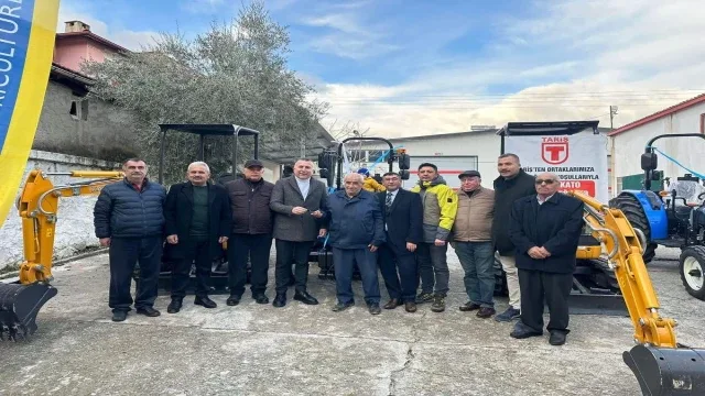 Üzüm Üreticilerine Makine ve Ekipmanları Teslim Edildi