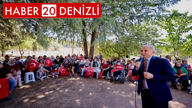 Başkan Zolan, kadınların Zafer Bayramı coşkusuna ortak oldu