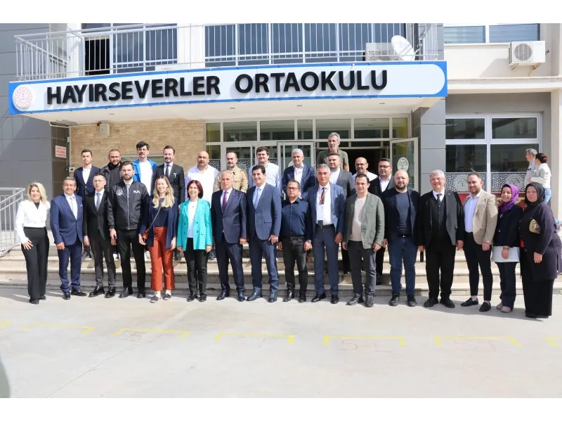 Denizli’de siyasiler oylarını kullandı