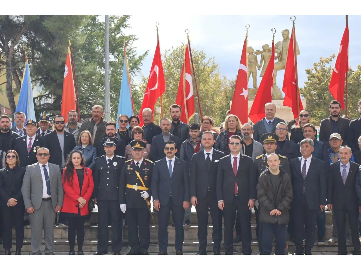 Çivril’de 29 Ekim coşkusu törenlerle başladı