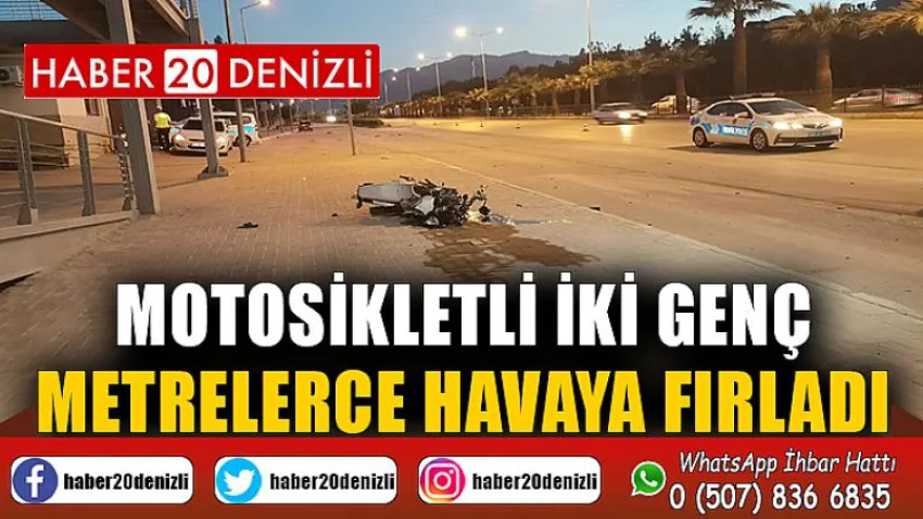Motosikletli iki genç metrelerce havaya fırladı