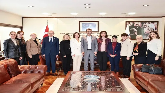 Denizli Büyükşehir Kadın Meclisinden Başkan Çavuşoğlu'na Ziyaret
