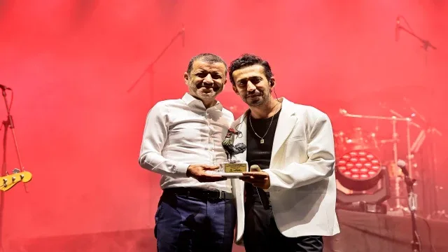 On binler Gazapizm konserinde buluştu