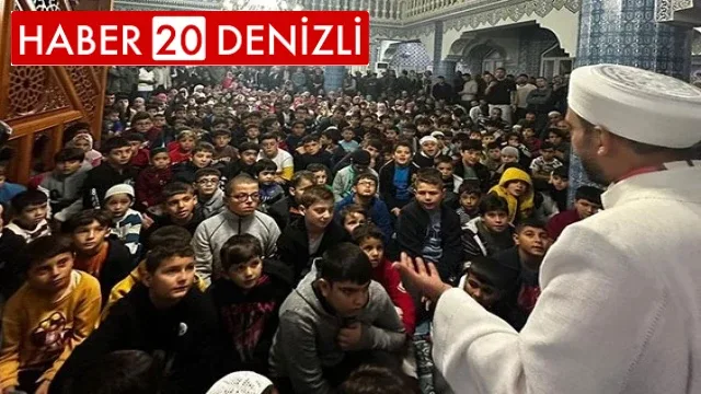 Eller semaya Gazze için açıldı