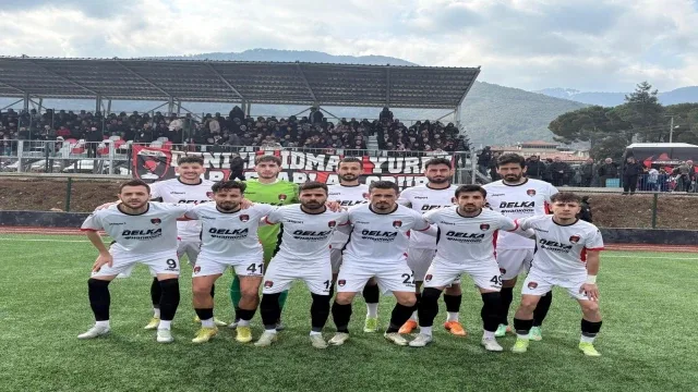 Denizli derbisinde kazanan lider Denizli İdmanyurdu oldu
